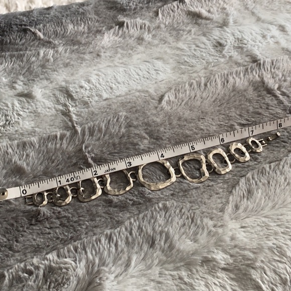 Lia Sophia silver link bracelet - Picture 2 of 9